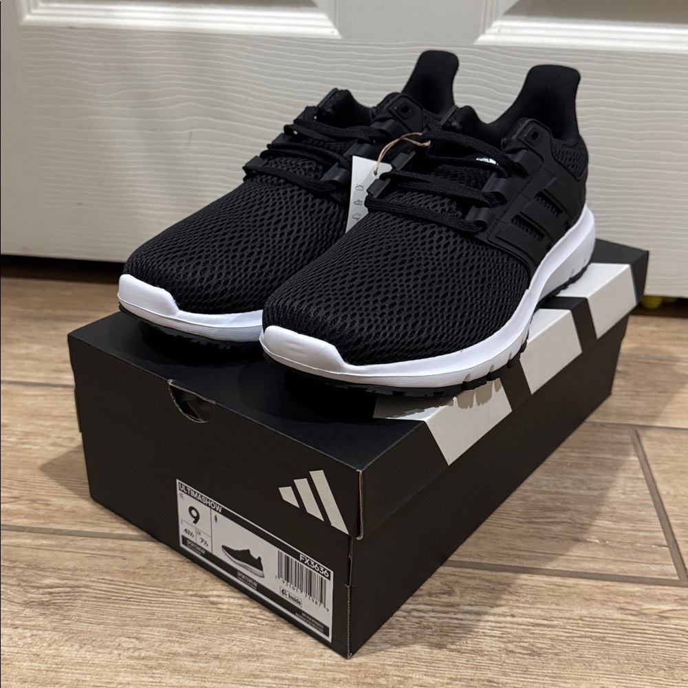 Adidas Women Ultimashow Shoes (Size: 9)